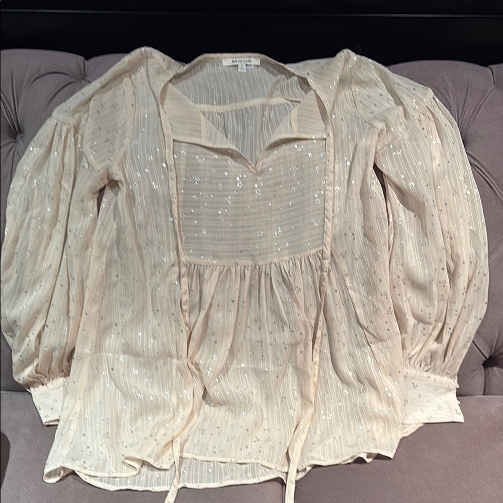 Zoe and Claire Elegant Cream Women's Top in S